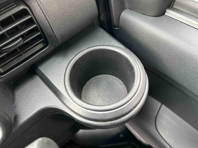 ハイゼットカーゴデラックス　ＥＴＣ車載器　リヤベンチシート保証　まごころ保証　１年間・走行距離無制限付き　リヤベンチシート　前席パワーウインドウ　キーレスエントリー　ＥＴＣ車載器　リヤソナーセンサー　ＡＭ／ＦＭラジオ　エアコン（東京都）の中古車