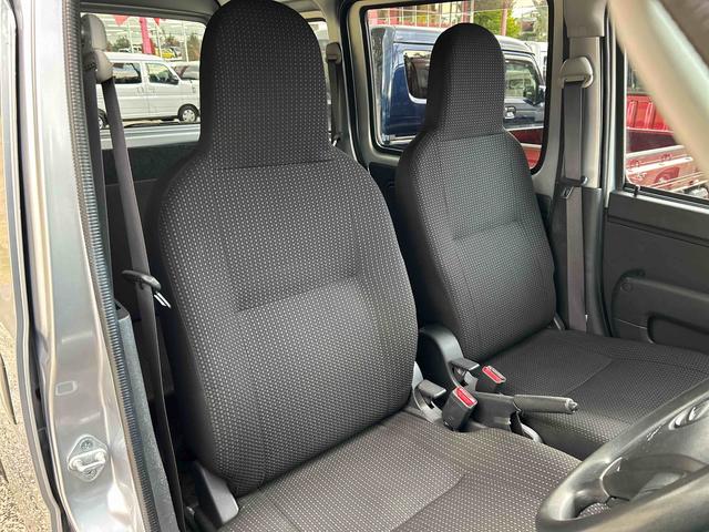 ハイゼットカーゴデラックス　ＥＴＣ車載器　リヤベンチシート保証　まごころ保証　１年間・走行距離無制限付き　リヤベンチシート　前席パワーウインドウ　キーレスエントリー　ＥＴＣ車載器　リヤソナーセンサー　ＡＭ／ＦＭラジオ　エアコン（東京都）の中古車