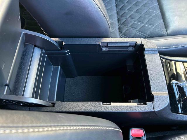 ハリアーハイブリッドエレガンス　ナビゲーション　ＥＴＣ　ドライブレコーダー保証　まごころ保証　１年間・走行距離無制限付き　ナビゲーション　ＥＴＣ車載器　ドライブレコーダー　バックカメラ　電動パーキングブレーキ　クルーズコントロール　キーフリーシステム（東京都）の中古車