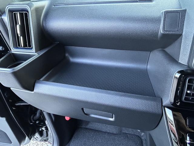 タントカスタムＲＳリミテッド　　届け出済み未使用車保証　新車保証・まごころ保証　１年間・走行距離無制限付き（東京都）の中古車