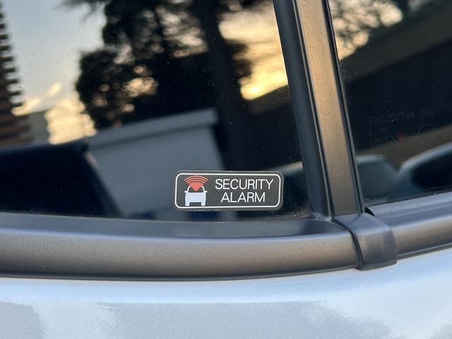 ロッキープレミアムG HEV保証 新車保証・まごころ保証 1年間・走行距離無制限付き(東京都)の中古車