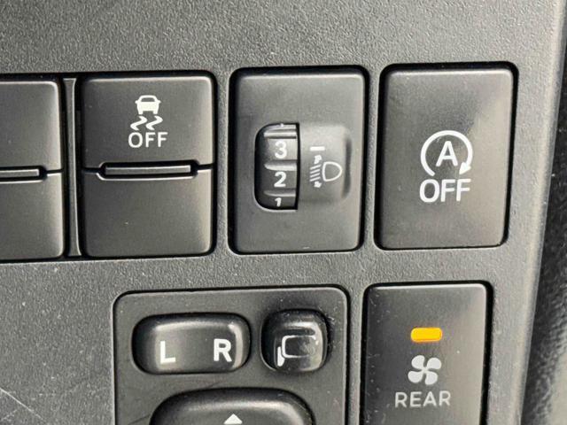 ハイゼットカーゴスローパー　福祉車両　ＡＭ／ＦＭラジオ　キーレス保証　新車保証・まごころ保証　１年間・走行距離無制限付き　ＡＭ／ＦＭラジオ　キーレスエントリー　パワーウインドウ　電動格納ドアミラー　マニュアルエアコン　アイドリングストップ（東京都）の中古車