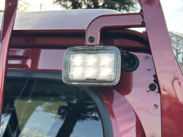 ハイゼットトラックジャンボエクストラ 届け出済み未使用車 電動格納ドアミラー保証 新車保証・まごころ保証 1年間・走行距離無制限付き LEDヘッドランプ 電動格納ドアミラー アイドリンストップ キーフリーシステム コーナーセンサー オートライト オートハイビーム(東京都)の中古車