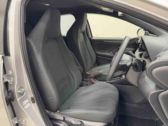 ヤリスＸ　ナビ　ＥＴＣ　ドライブレコーダー　バックカメラ保証　まごころ保証　１年間・走行距離無制限付き　ナビゲーション　ＥＴＣ車載器　ドライブレコーダー　バックカメラ　ＬＥＤヘッドランプ　キーフリーシステム　オートハイビーム（東京都）の中古車