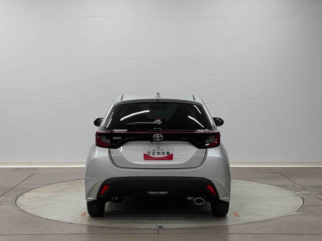 ヤリスＸ　ナビ　ＥＴＣ　ドライブレコーダー　バックカメラ保証　まごころ保証　１年間・走行距離無制限付き　ナビゲーション　ＥＴＣ車載器　ドライブレコーダー　バックカメラ　ＬＥＤヘッドランプ　キーフリーシステム　オートハイビーム（東京都）の中古車