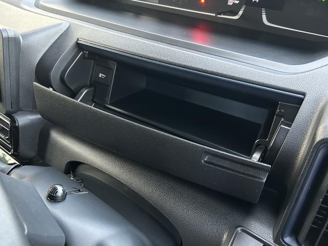 タントカスタムＲＳ保証　新車保証・まごころ保証　１年間・走行距離無制限付き（東京都）の中古車