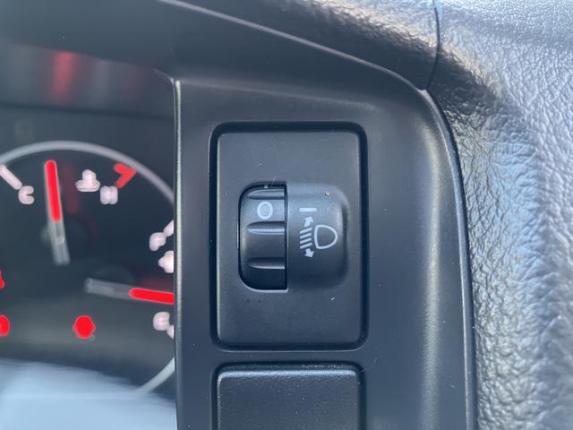 レジアスエースバンロングスーパーＧＬ保証　まごころ保証　１年間・走行距離無制限付き（東京都）の中古車