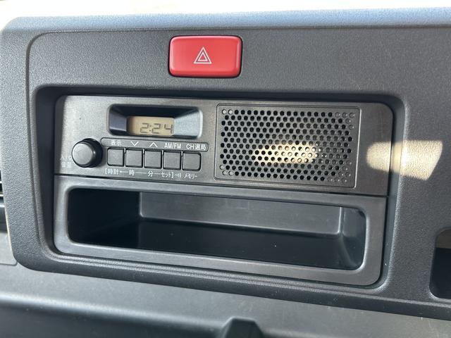 ハイゼットトラックスタンダード 4WD エアコン保証 まごころ保証 1年間・走行距離無制限付き 4WD車 マニュアルエアコン AM/FMラジオ スペアタイヤ 12vアクセサリーソケット(東京都)の中古車