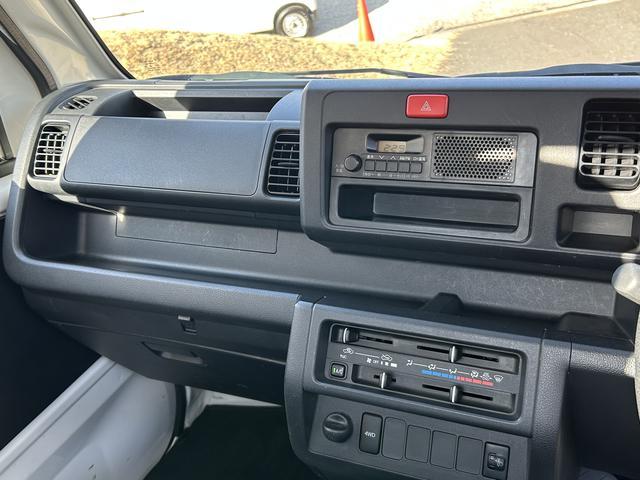 ハイゼットトラックスタンダード 4WD エアコン保証 まごころ保証 1年間・走行距離無制限付き 4WD車 マニュアルエアコン AM/FMラジオ スペアタイヤ 12vアクセサリーソケット(東京都)の中古車