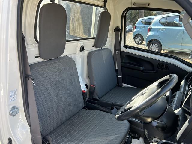 ハイゼットトラックスタンダード 4WD エアコン保証 まごころ保証 1年間・走行距離無制限付き 4WD車 マニュアルエアコン AM/FMラジオ スペアタイヤ 12vアクセサリーソケット(東京都)の中古車