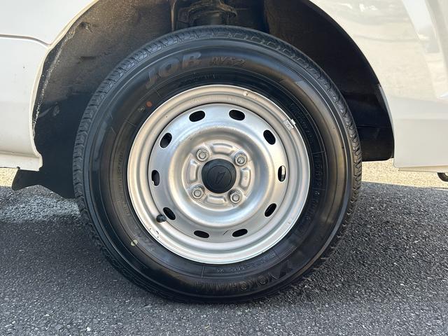 ハイゼットトラックスタンダード 4WD エアコン保証 まごころ保証 1年間・走行距離無制限付き 4WD車 マニュアルエアコン AM/FMラジオ スペアタイヤ 12vアクセサリーソケット(東京都)の中古車