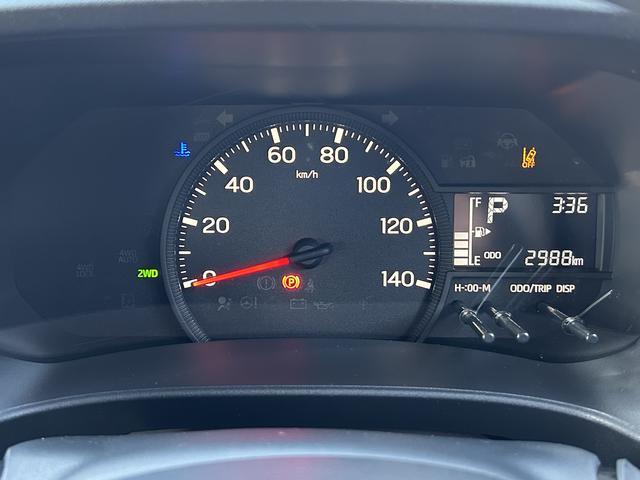 ハイゼットカーゴデラックス　前席パワーウインドウ　キーレスエントリー　４ＷＤ保証　新車保証・まごころ保証　１年間・走行距離無制限付き　前席パワーウインドウ　キーレスエントリー　リヤベンチシート　コーナーセンサー　４ＷＤ　アイドリングストップ　オートライト　オートハイビーム（東京都）の中古車