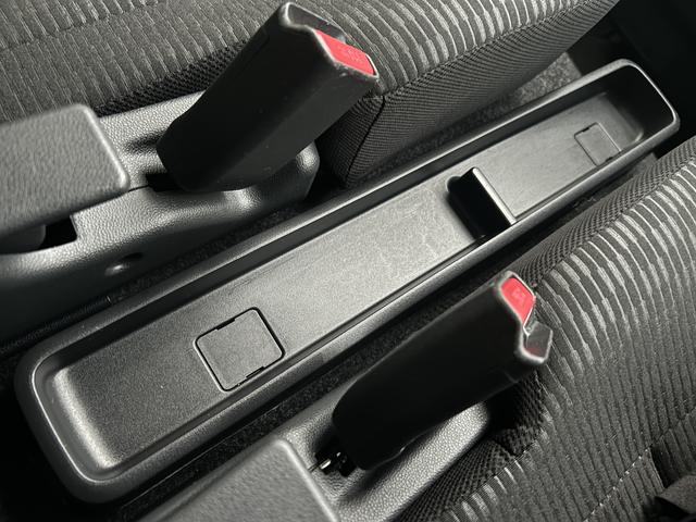 ハイゼットカーゴクルーズ　　９インチディスプレイオーディオ装備保証　新車保証・まごころ保証　１年間・走行距離無制限付き（東京都）の中古車