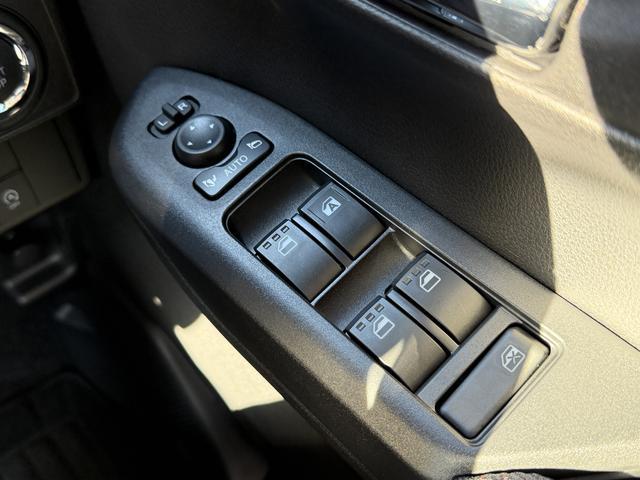 ムーヴRS 10インチナビ・パノラマカメラ・ドラレコ装備保証 新車保証・まごころ保証 1年間・走行距離無制限付き 純正10インチナビ ドライブレコーダー パノラマモニター 両側電動スライドドア LEDヘッドランプ 電動パーキングブレーキ(東京都)の中古車