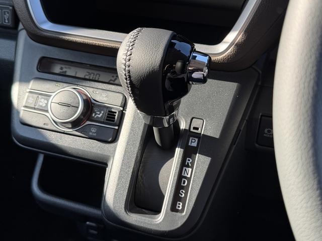 ムーヴRS 10インチナビ・パノラマカメラ・ドラレコ装備保証 新車保証・まごころ保証 1年間・走行距離無制限付き 純正10インチナビ ドライブレコーダー パノラマモニター 両側電動スライドドア LEDヘッドランプ 電動パーキングブレーキ(東京都)の中古車