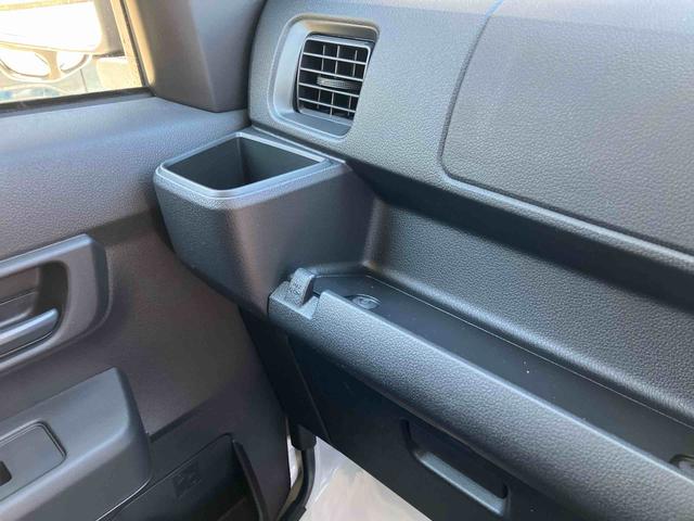 ハイゼットカーゴＤＸ　届け出済み未使用車保証　新車保証・まごころ保証　１年間・走行距離無制限付き・オーディオレス車・両ドアスライドドア・スマートアシスト装備・マニュアルエアコン装備（東京都）の中古車