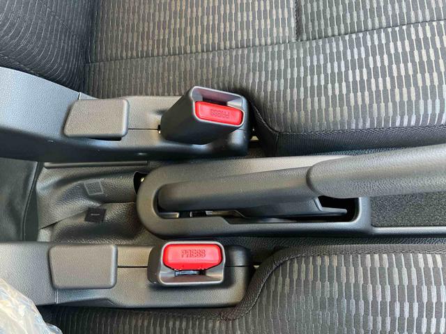 ハイゼットカーゴＤＸ　届け出済み未使用車保証　新車保証・まごころ保証　１年間・走行距離無制限付き・オーディオレス車・両ドアスライドドア・スマートアシスト装備・マニュアルエアコン装備（東京都）の中古車