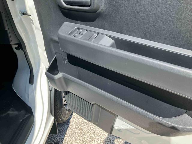 ハイゼットカーゴＤＸ　届け出済み未使用車保証　新車保証・まごころ保証　１年間・走行距離無制限付き・オーディオレス車・両ドアスライドドア・スマートアシスト装備・マニュアルエアコン装備（東京都）の中古車