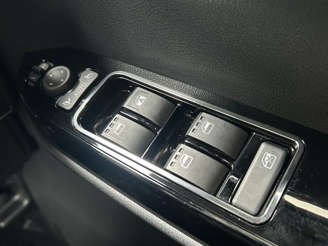 タントカスタムＲＳスタイルセレクション保証　新車保証・まごころ保証　１年間・走行距離無制限付き・７インチナビ・パノラマカメラ・ドラレコ・ＥＴＣ装備・両ドア電動スライドドア・４ＷＤ（東京都）の中古車