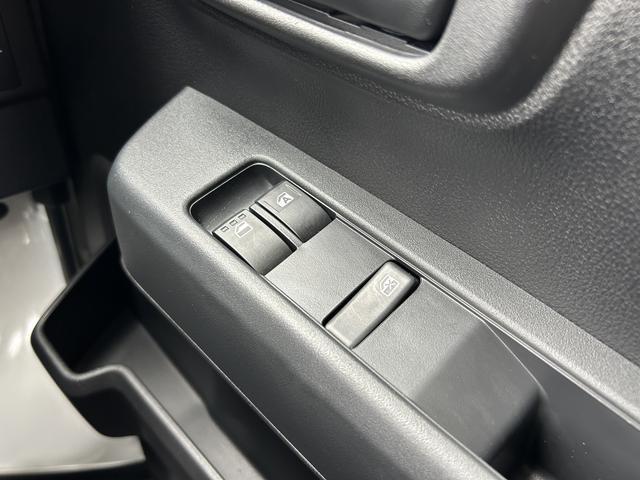 ハイゼットカーゴＤＸ保証　新車保証・まごころ保証　１年間・走行距離無制限付き・オーディオレス車・両ドアスライド・スマートアシスト装備・ＥＴＣ装備（東京都）の中古車