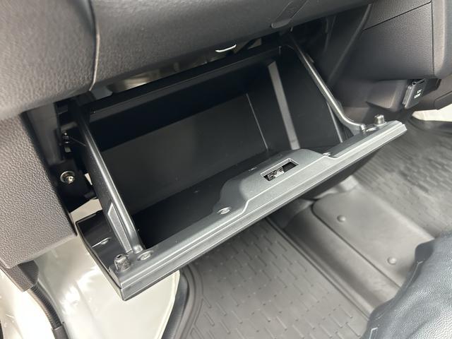 ハイゼットカーゴＤＸ保証　新車保証・まごころ保証　１年間・走行距離無制限付き・オーディオレス車・両ドアスライド・スマートアシスト装備・ＥＴＣ装備（東京都）の中古車