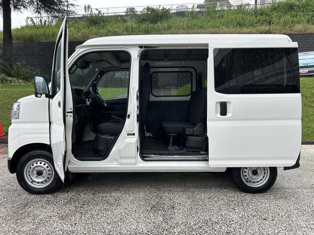ハイゼットカーゴＤＸ保証　新車保証・まごころ保証　１年間・走行距離無制限付き・オーディオレス車・両ドアスライド・スマートアシスト装備・ＥＴＣ装備（東京都）の中古車