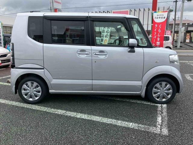 Ｎ−ＢＯＸＧＣＤデッキ／オートエアコン／運転席上下アジャスター／電動格納ミラー／カーペットマット／バイザー／左右手動スライドドア／キーフリーシステム／センタアームレスト／ホイールカバー（千葉県）の中古車
