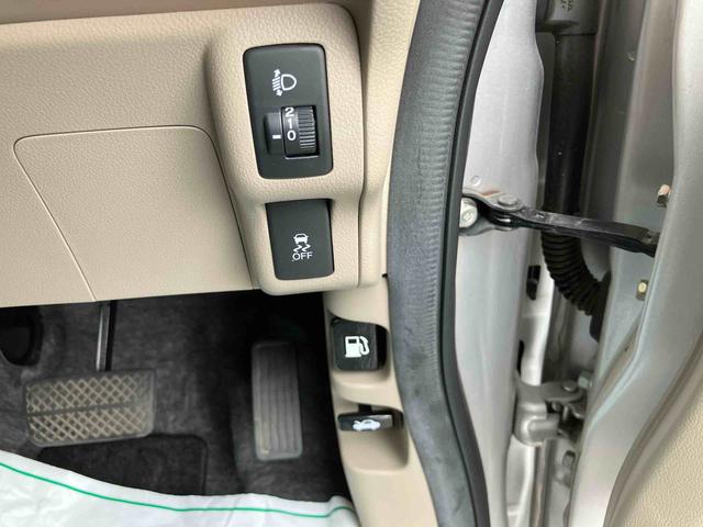 Ｎ−ＢＯＸＧＣＤデッキ／オートエアコン／運転席上下アジャスター／電動格納ミラー／カーペットマット／バイザー／左右手動スライドドア／キーフリーシステム／センタアームレスト／ホイールカバー（千葉県）の中古車