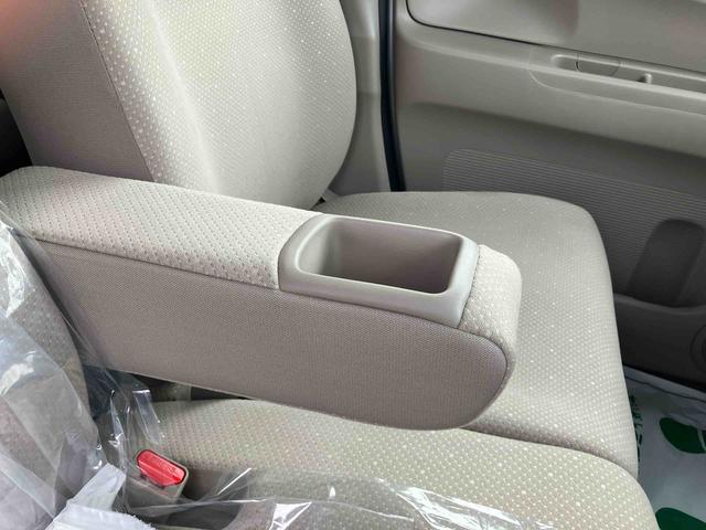 Ｎ−ＢＯＸＧＣＤデッキ／オートエアコン／運転席上下アジャスター／電動格納ミラー／カーペットマット／バイザー／左右手動スライドドア／キーフリーシステム／センタアームレスト／ホイールカバー（千葉県）の中古車