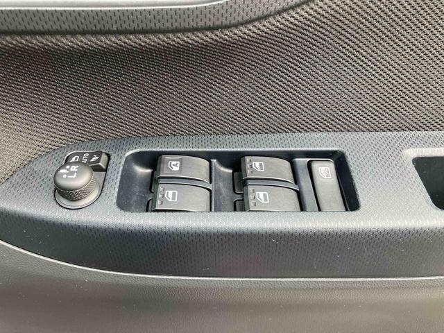 ムーヴＸリミテッドII　ＳＡIII７インチナビゲーション／オートエアコン／運転席シートヒーター／バックカメラ／電動格納ミラー／ステアリングスイッチ／アルミ／カーペットマット／ＬＥＤヘッドライト／ＬＥＤフォグランプ／ブラック内装（千葉県）の中古車