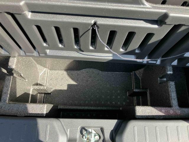 ムーヴキャンバスセオリーＧオートエアコン／電動パーキングブレーキ／運転席上下アジャスター／バックカメラ／キーフリーシステム／左右タイマー機能付きパワースライドドア／ホットカップホルダー／シートヒーター／ＬＥＤヘッドライト（千葉県）の中古車