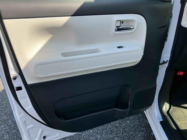 ムーヴキャンバスセオリーＧオートエアコン／電動パーキングブレーキ／運転席上下アジャスター／バックカメラ／キーフリーシステム／左右タイマー機能付きパワースライドドア／ホットカップホルダー／シートヒーター／ＬＥＤヘッドライト（千葉県）の中古車