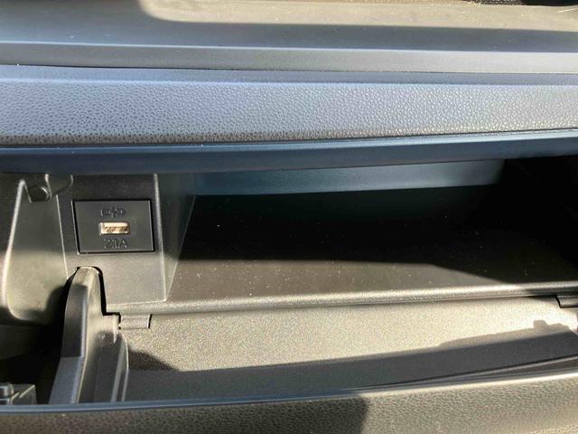 タントカスタムＲＳオートエアコン／電動パーキングブレーキ／運転席上下アジャスター／バックカメラ／キーフリーシステム／左右タイマー機能付きパワースライドドア／アルミホイール／シートヒーター／ＬＥＤヘッドライト（千葉県）の中古車