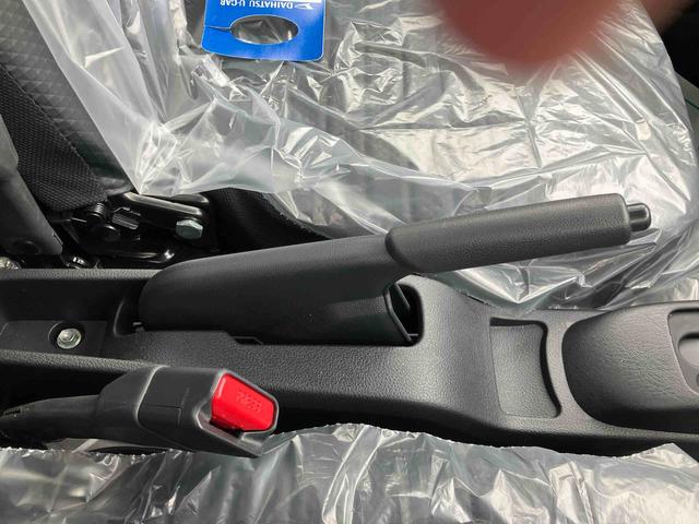 ハイゼットトラックスタンダード　農用スペシャル４ＷＤ／デフロック／ＣＶＴミッション／エアコン／パワーステアリング／エアバッグ／ＬＥＤ作業灯／３方向開き／ラバーマット／オートライト／アイドリングストップ／コーナーセンサー／ＡＭ／ＦＭラジオ（千葉県）の中古車