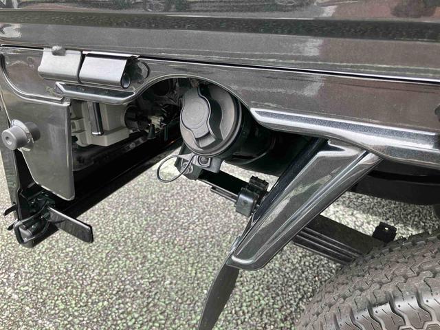 ハイゼットトラックスタンダード　農用スペシャル４ＷＤ／デフロック／ＣＶＴミッション／エアコン／パワーステアリング／エアバッグ／ＬＥＤ作業灯／３方向開き／ラバーマット／オートライト／アイドリングストップ／コーナーセンサー／ＡＭ／ＦＭラジオ（千葉県）の中古車