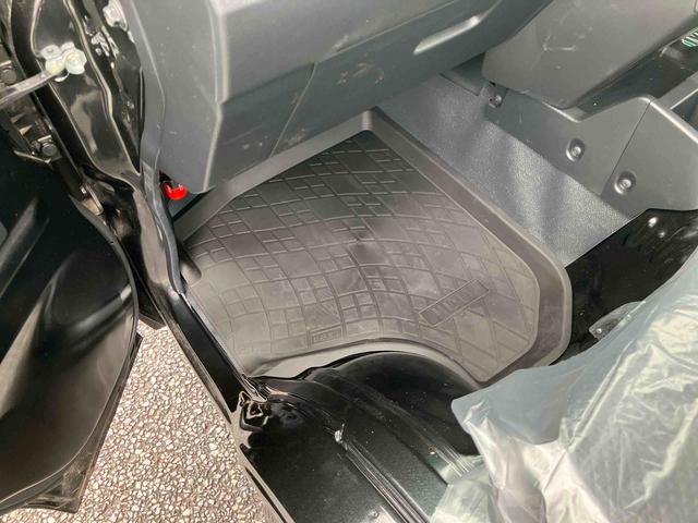 ハイゼットトラックスタンダード　農用スペシャル４ＷＤ／デフロック／ＣＶＴミッション／エアコン／パワーステアリング／エアバッグ／ＬＥＤ作業灯／３方向開き／ラバーマット／オートライト／アイドリングストップ／コーナーセンサー／ＡＭ／ＦＭラジオ（千葉県）の中古車
