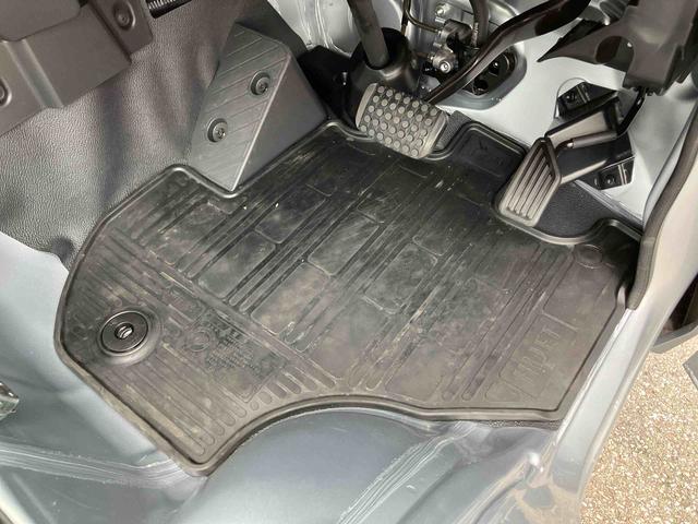 ハイゼットトラックスタンダード２ＷＤ　４ＡＴ　エアコン　パワステ　スピーカー一体型ラジ型　衝突回避支援ブレーキ　誤発進抑制装置　アイドリングストップ　コーナーセンサー（千葉県）の中古車