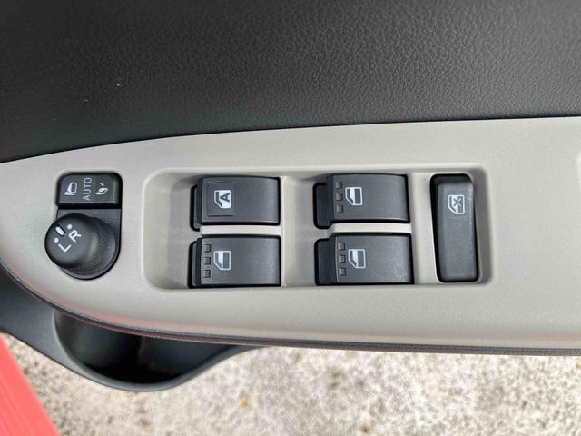 ブーンスタイル　ホワイトリミテッド　ＳＡIII純正７インチメモリーナビ　ドラレコ　ＥＴＣ　衝突回避支援ブレーキ　全周囲カメラ電動格納ミラー　オートエアコン　プッシュボタンスタート　キーフリー　コーナーセンサー　プラズマクラスター（千葉県）の中古車