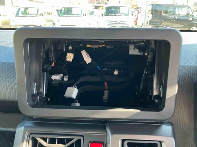 タフトＧ　クロムベンチャーオーディオレス　衝突回避支援ブレーキ　誤発進抑制装置　アイドリングストップ　スマートキー　プッシュボタンスタート　盗難防止装置　イモビライザー　シートヒーター　オートライト　ＬＥＤヘッドライト（千葉県）の中古車