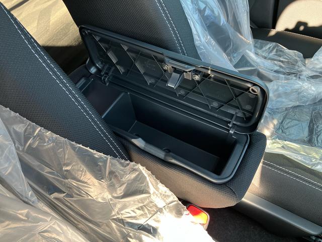 タフトＧ　クロムベンチャーオーディオレス　衝突回避支援ブレーキ　誤発進抑制装置　アイドリングストップ　スマートキー　プッシュボタンスタート　盗難防止装置　イモビライザー　シートヒーター　オートライト　ＬＥＤヘッドライト（千葉県）の中古車