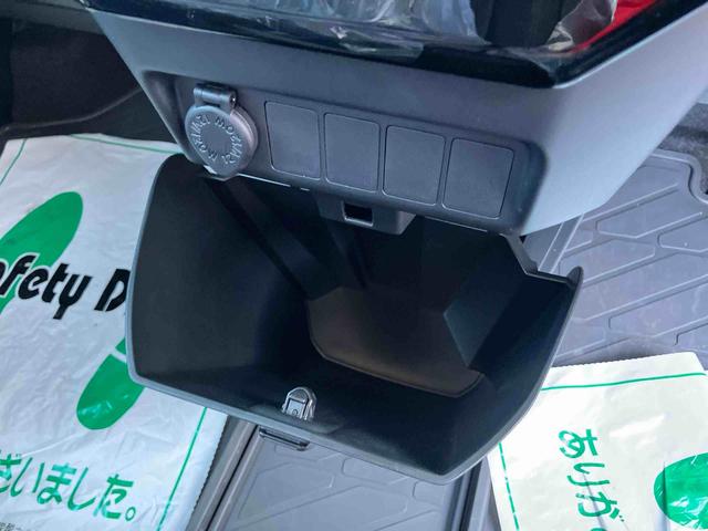 トールカスタムG9インチディスプレーオーディオ 両側電動スライドドア 電子パーキングブレーキ 衝突回避支援ブレーキ 誤発進抑制装置 アイドリングストップ プッシュボタンスタート スマートキー 盗難防止装置(千葉県)の中古車