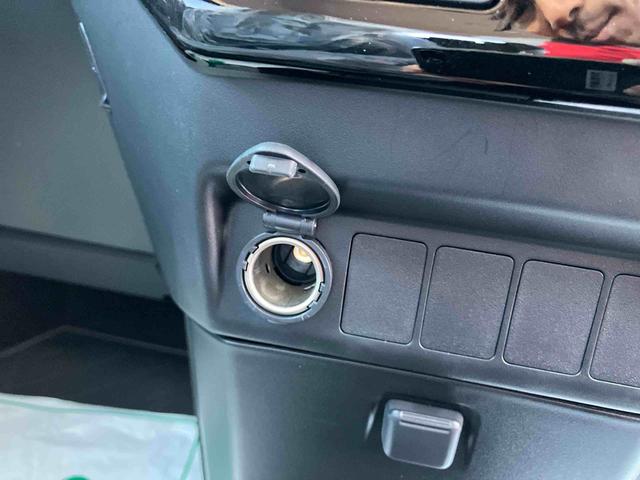 トールカスタムG9インチディスプレーオーディオ 両側電動スライドドア 電子パーキングブレーキ 衝突回避支援ブレーキ 誤発進抑制装置 アイドリングストップ プッシュボタンスタート スマートキー 盗難防止装置(千葉県)の中古車