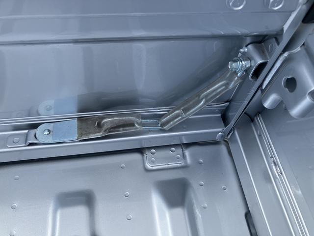 ハイゼットトラックＥＸＴＣＶＴ　パートタイム４ＷＤ　オーディオレス　スマートキー　プッシュボタンスタート　盗難防止装置　イモビライザー　衝突回避支援ブレーキ　誤発進抑制装置　アイドリングストップ　コーナーセンサー（千葉県）の中古車