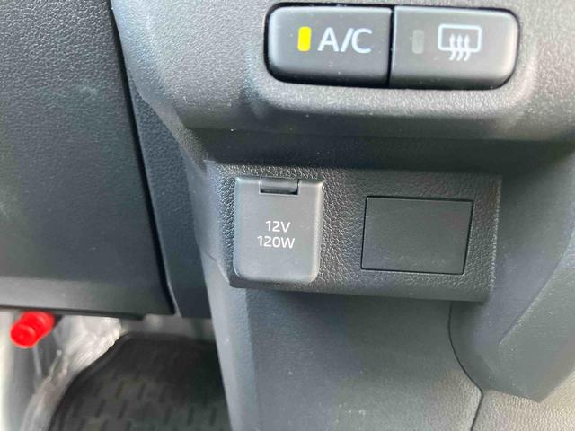 ハイゼットカーゴＤＸ２ＷＤ　ＣＶＴ　スピーカー一体型ＡＭＦＭラジオ　キーレスリモコンキー　オートライト　コーナーセンサー　衝突回避支援ブレーキ　誤発進抑制装置　アイドリングストップ（千葉県）の中古車