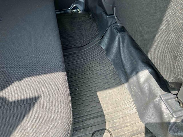 ハイゼットカーゴＤＸ２ＷＤ　ＣＶＴ　スピーカー一体型ＡＭＦＭラジオ　キーレスリモコンキー　オートライト　コーナーセンサー　衝突回避支援ブレーキ　誤発進抑制装置　アイドリングストップ（千葉県）の中古車