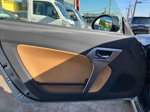 コペンローブ電動開閉式ルーフ LEDヘッドライト ハロゲンフォグランプ キーフリーシステム シートヒーター オートエアコン 16インチアルミホイール(千葉県)の中古車