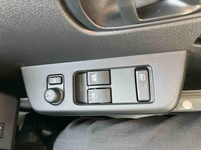 ハイゼットトラックスタンダード　農用スペシャルスーパーデフロック　４ＷＤ　荷台作業灯　スピーカー一体型ラジオチューナー　マニュアルレベリング機能付ハロゲンヘッドライト　ショッピングフック　助手席シートバックポケット（千葉県）の中古車