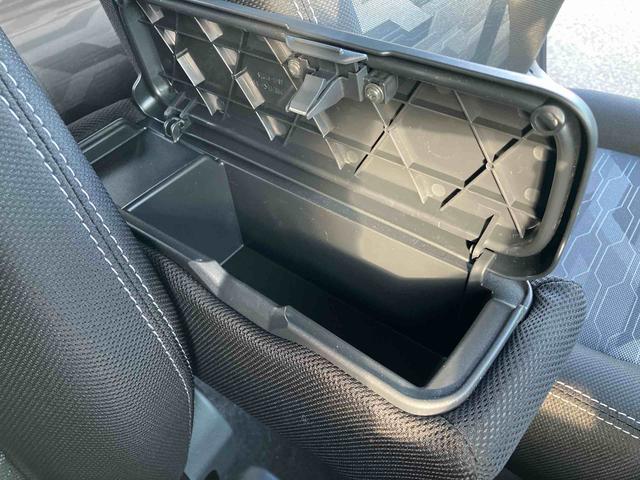 タフトG クロムベンチャー前後専用ガーニッシュ ガラスルーフ ルーフレール 15インチアルミ LEDヘッドライト&フォグランプ バックカメラ シートヒーター 電動駐車ブレーキ コーナーセンサー 衝突被害軽減ブレーキ(千葉県)の中古車