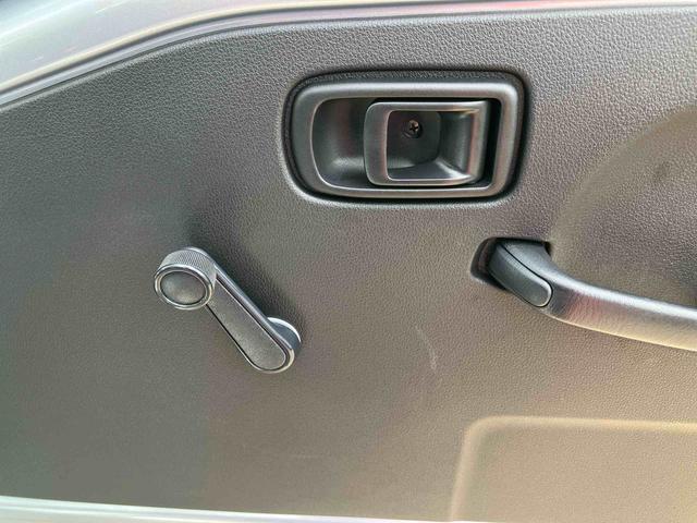 ハイゼットトラックスタンダード　農用スペシャルＣＶＴ　電子制御式４ＷＤ　荷台ＬＥＤライト　リヤ４枚リーフスプリング　スーパーデフロック　衝突被害軽減ブレーキ　コーナーセンサー　スピーカー一体型ＡＭ／ＦＭラジオ　エアコン　パワステ（千葉県）の中古車