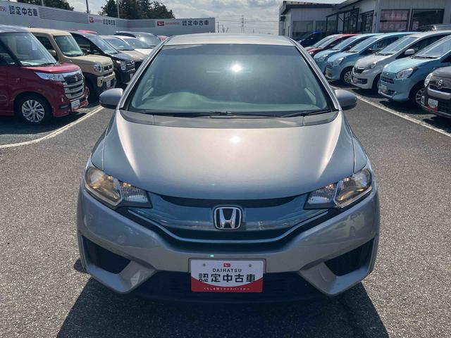 フィットハイブリッドＦパッケージカーナビ　プッシュボタンスタート　横滑り防止機能（千葉県）の中古車